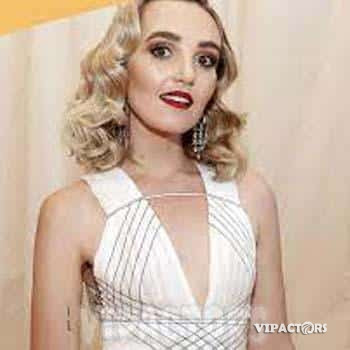 Chloe Fineman Biography, Age, Height, Wiki, Career, - Vip Actors